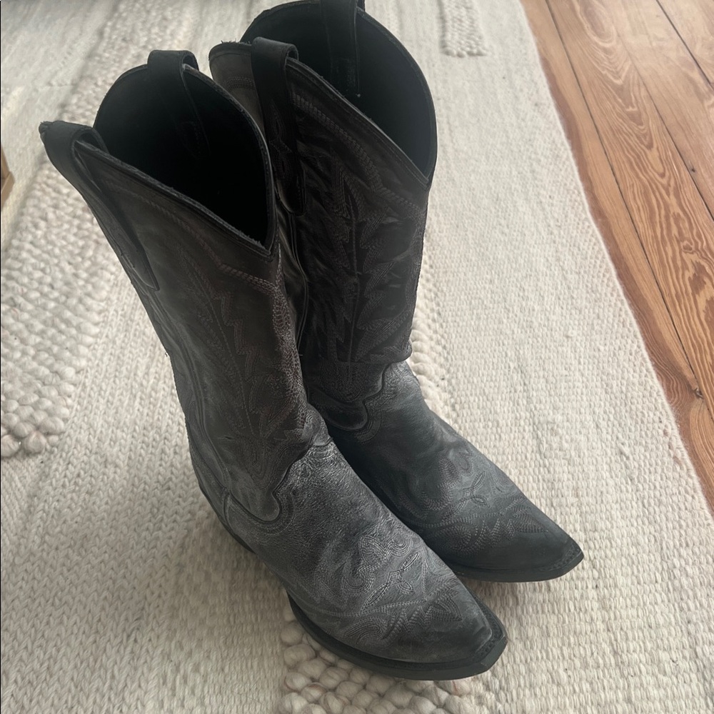 Lane Cowboy Boots - Picture 3 of 10